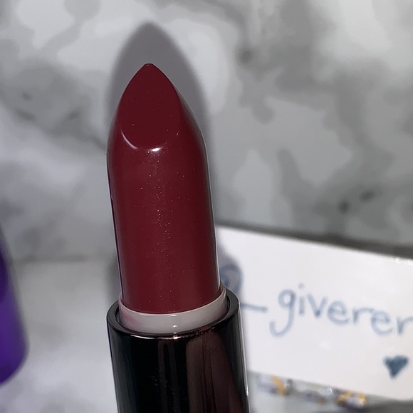 DARKSIDE NWOB Amplified Lipstick MAC - Picture 4 of 16